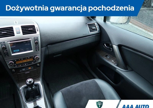 Toyota Avensis cena 36000 przebieg: 225341, rok produkcji 2014 z Nekla małe 301